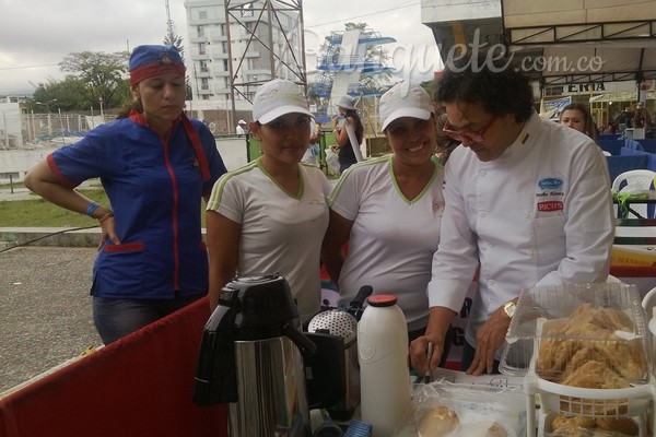 Stand de refrigerios gourmet en la II Feria de oportunidades y negocios Tolima si emprende