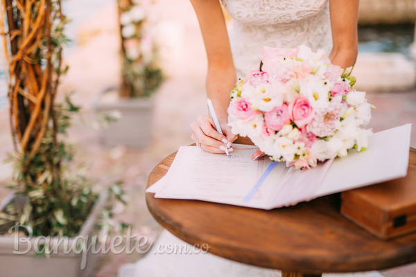 Los cinco pasos para una boda civil con estilo