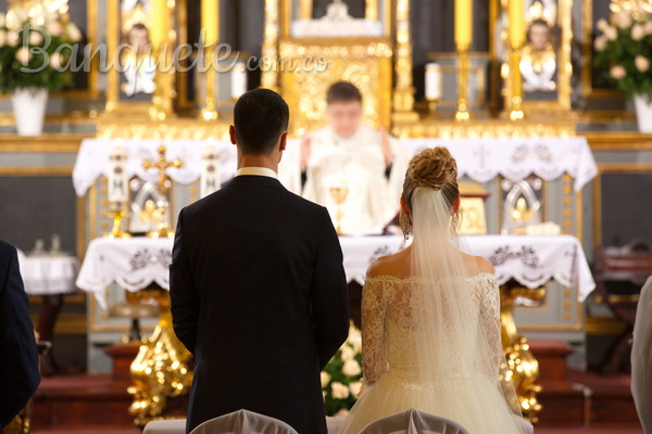 Conoce el protocolo de una boda católica