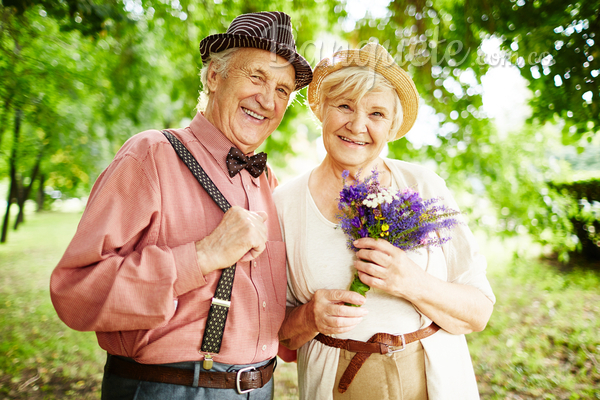 La fiesta de cumpleaños para una persona de la tercera edad: recomendaciones