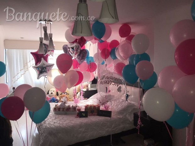 Decoración habitación con globos