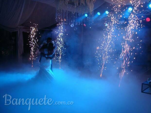 Bodas y Eventos MUSIC TRAIN DJ JHONWI 