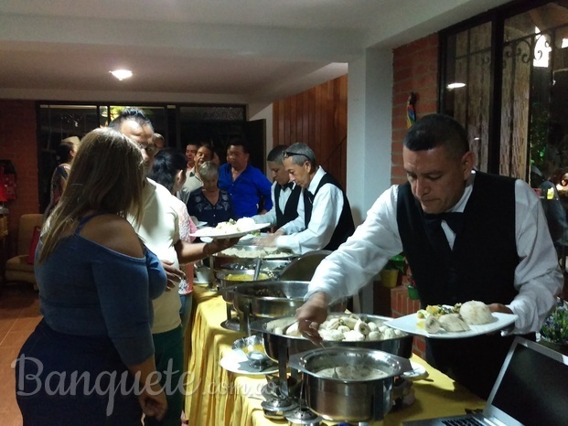 Evento buffet atención de cumpleaños