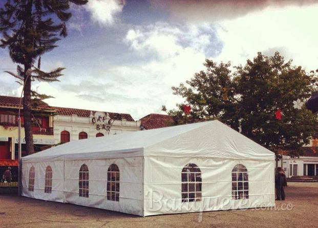 Carpas con cortinas