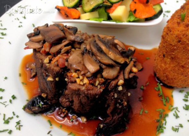 Carne, vegetales, deliciosas combinaciones